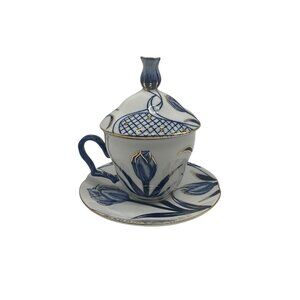 Bombay Company VTG Lidded Teacup and Saucer Set Collectible Blue/White Floral  1